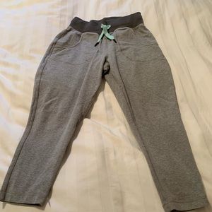 Lululemon Women’s Active Capris